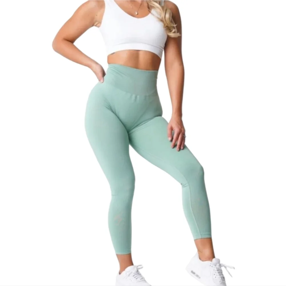 NVGTN Seamless Leggings Mint Green Womens Medium - Picture 2 of 7